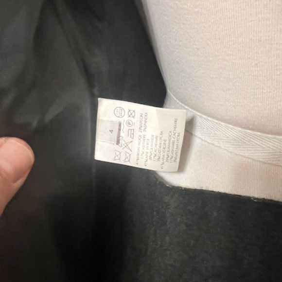 Womens Calvin Klein Collection wool, cashmere, nylon, and spandex suit. - Picture 5 of 16